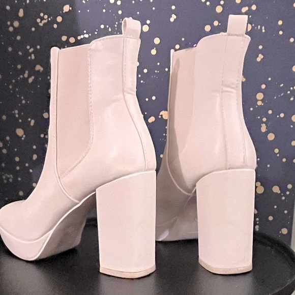 Mia Genesis Off White Platform Ankle Boots - Picture 14 of 15